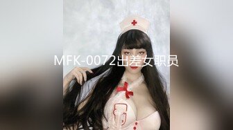 完成性投诉处理的资深办公室女士