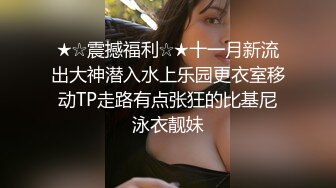 村裏表姐與表弟啪啪日常,父母不在家就亂搞,姐弟真會玩,弟弟挺害羞不肯露臉說話