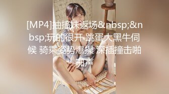 趁堵车玩个车震再说